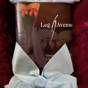 Opaque Thigh Hi With Bow